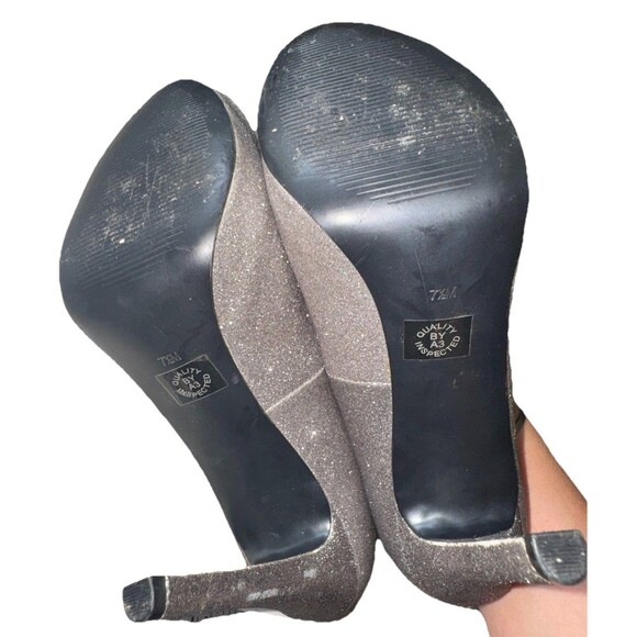 a.n.a Silver Sparkle Glitter Peep Toe Platform Stiletto Heels 7 1/2 - Picture 8 of 9
